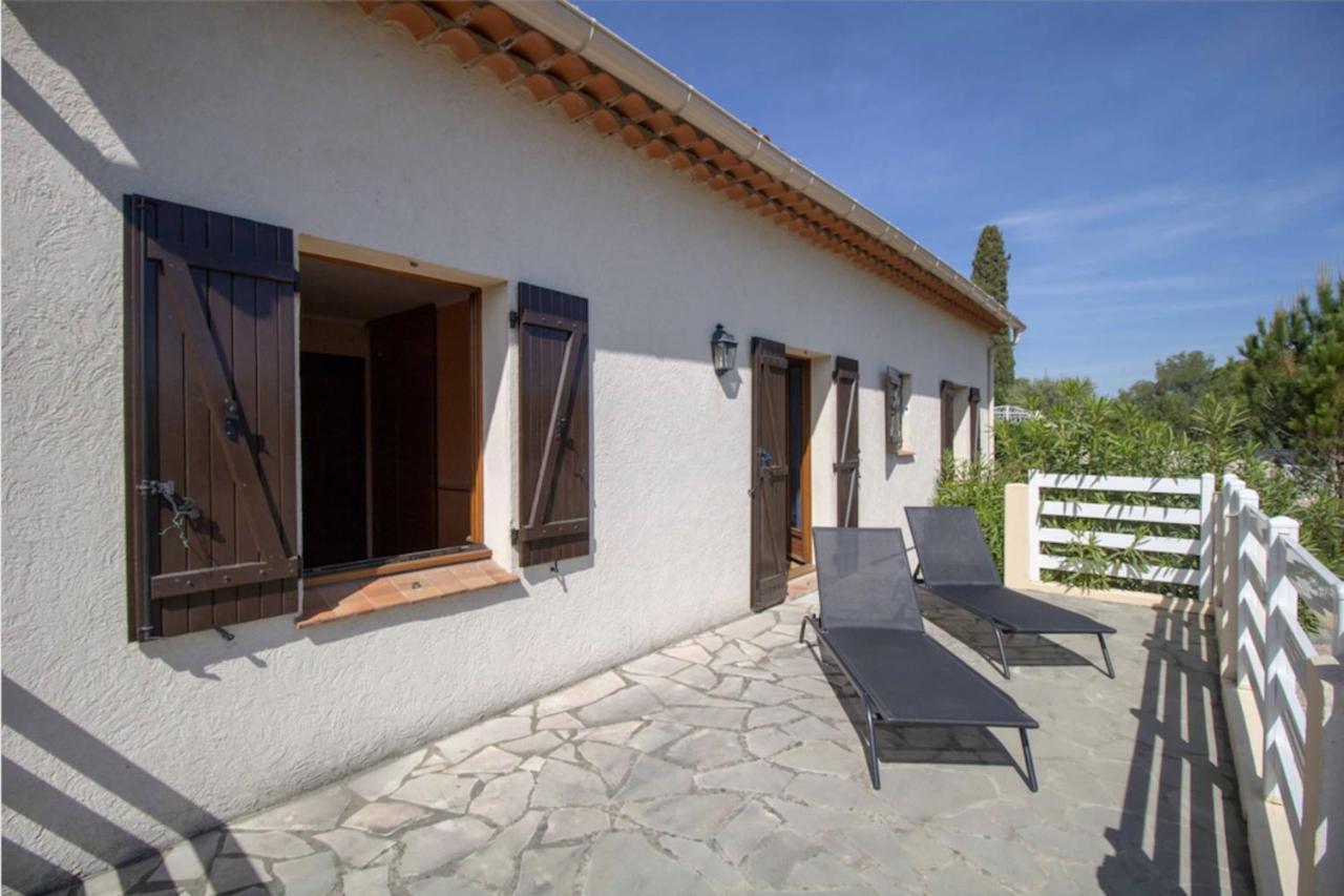 Large Spacious House In Fréjus Buitenkant foto